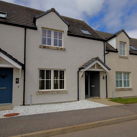 3 Mackay Road, Dornoch Villa Exterior photo